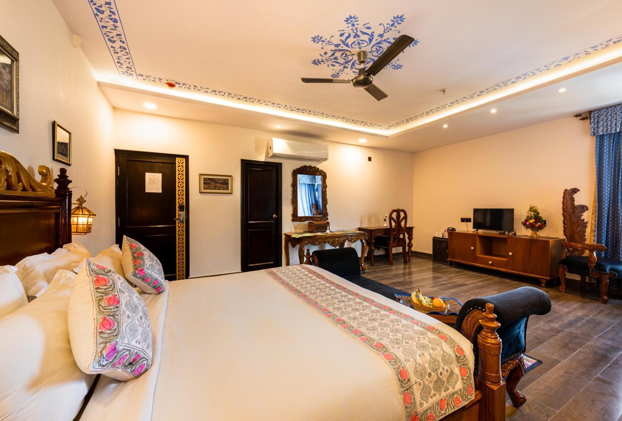 Hotel The Chronicles - Near The Pichola 3*